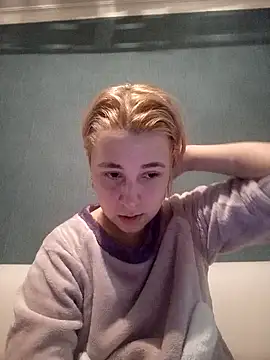 Gussie Bridie online show from 01.13.25