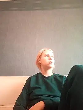 Gussie Bridie online show from 01.16.25