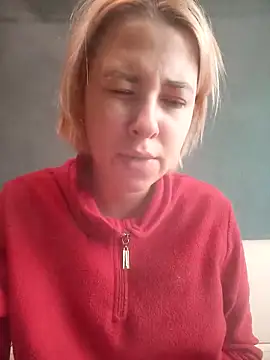 Gussie Bridie online show from 02.13.25