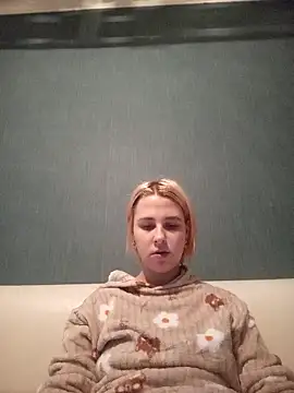 Gussie Bridie online show from 02.18.25