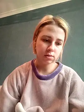 Gussie Bridie online show from 02.21.25