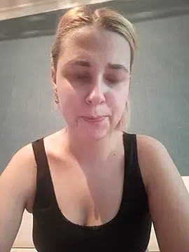 Gussie Bridie online show from 02.28.25