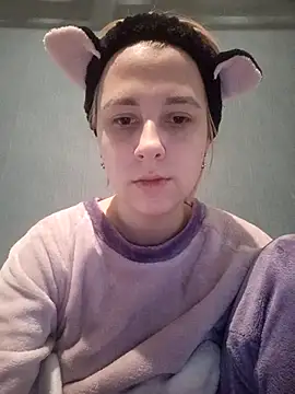 Gussie Bridie online show from 03.02.25