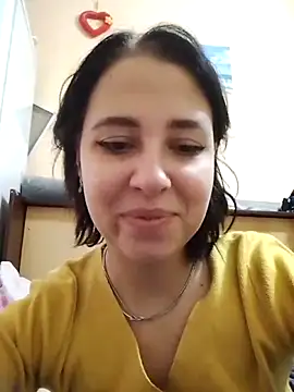 Gussie Bridie online show from 09.21.25