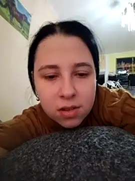 Gussie Bridie online show from 10.22.25