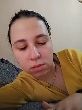 Gussie Bridie online show from 10.25.25