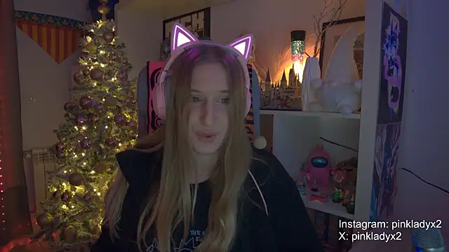 Pinkyladyxxx online show from 11.22.25