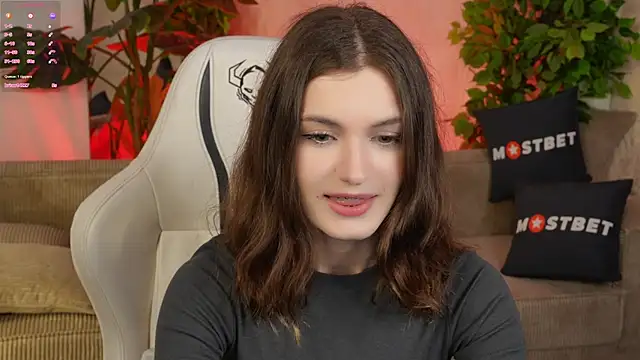 Britney054 online show from 12.10.24