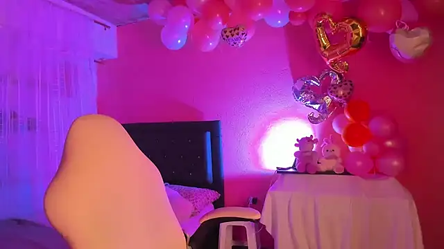 Snapshot of ivy_roosx chatting on 02.04.25 ivy roosx online show from 02.04.25