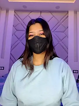 Snapshot of GFndBF chatting on 11.11.25 GFndBF online show from 11.11.25