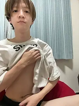 Snapshot of yuuuuma578 chatting on 11.17.25 yuuuuma578 online show from 11.17.25