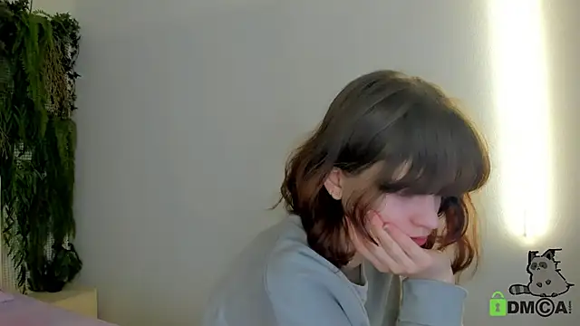 Snapshot of Alina_Mills chatting on 11.12.25 Alina Mills online show from 11.12.25