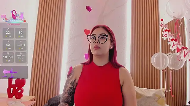 Snapshot of juicy_led_ chatting on 02.14.25 juicy led online show from 02.14.25