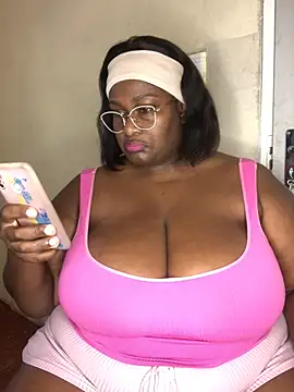 Snapshot of bustytitsxxx chatting on 04.22.26 bustytitsxxx online show from 04.22.26