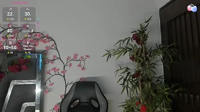 Snapshot of Black_Rose2 chatting on 10.20.25 Black Rose2 online show from 10.20.25