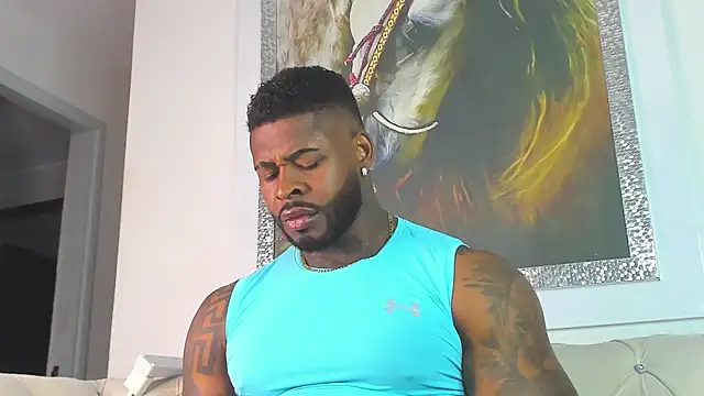 Snapshot of Makonneen chatting on 10.11.25 Makonneen online show from 10.11.25