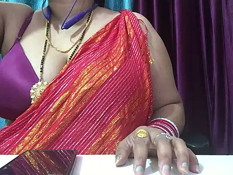 Snapshot of Desi_bhabhiii chatting on 12.05.24 Desi bhabhiii online show from 12.05.24