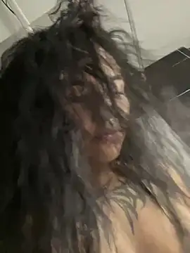  luna torres online show from 03.15.25