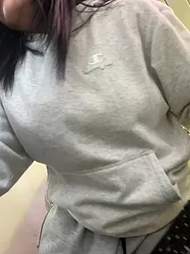  luna torres online show from 02.04.26