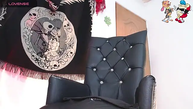 Snapshot of ren_stipee chatting on 10.15.25 ren stipee online show from 10.15.25