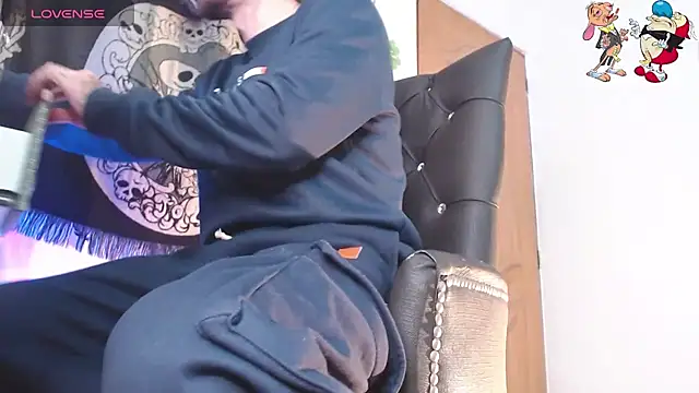 Snapshot of ren_stipee chatting on 10.23.25 ren stipee online show from 10.23.25