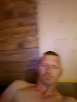 Snapshot of BigDDave6979 chatting on 03.20.25 BigDDave6979 online show from 03.20.25