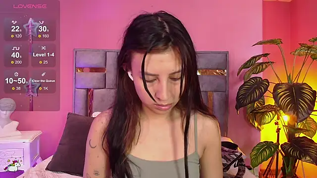 Nicolette ks  online show from 12.03.24