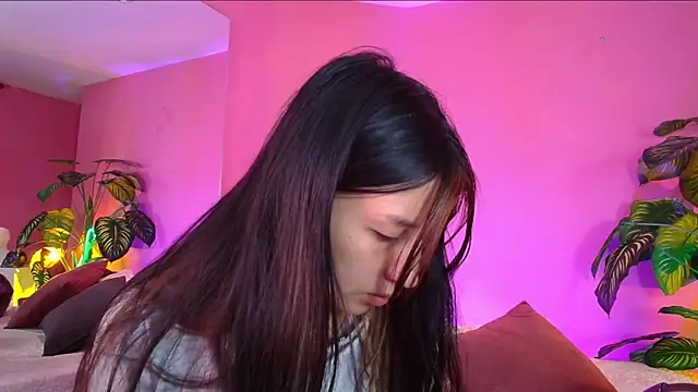 Nicolette ks  online show from 12.19.24