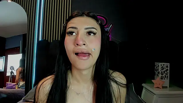 Nicolette ks  online show from 05.29.26