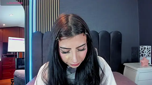 Nicolette ks  online show from 07.10.26