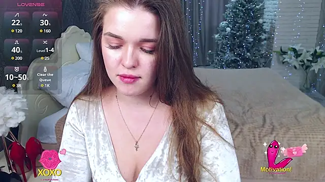 EmilyWhisper online show from 12.10.24