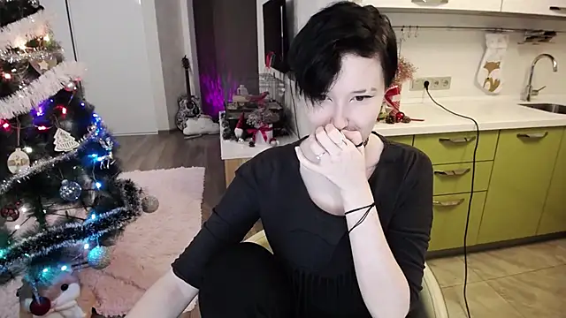 Snapshot of Kira_Bakker chatting on 12.02.24 Kira Bakker online show from 12.02.24