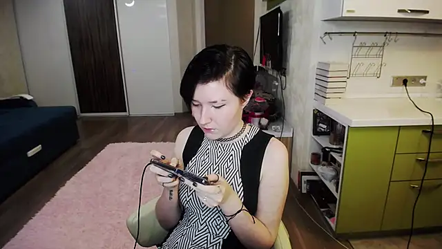 Snapshot of Kira_Bakker chatting on 01.14.25 Kira Bakker online show from 01.14.25