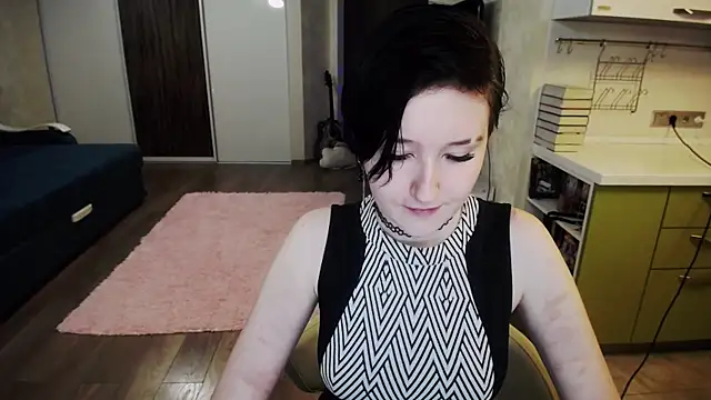 Snapshot of Kira_Bakker chatting on 02.01.25 Kira Bakker online show from 02.01.25