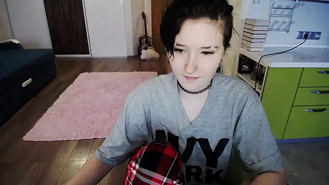 Snapshot of Kira_Bakker chatting on 02.07.25 Kira Bakker online show from 02.07.25