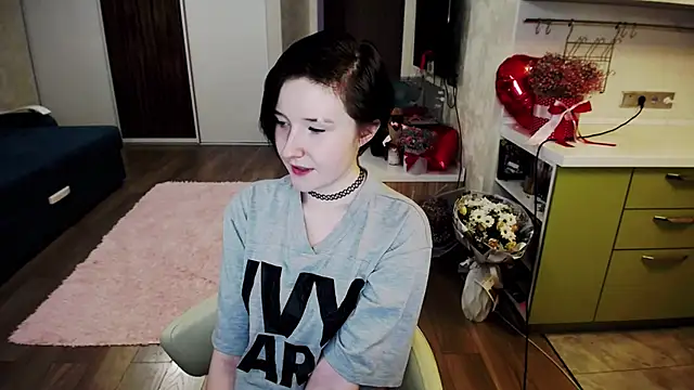 Snapshot of Kira_Bakker chatting on 02.20.25 Kira Bakker online show from 02.20.25