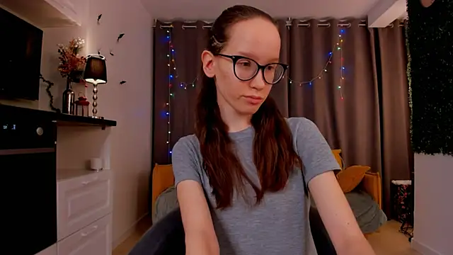 Snapshot of BettyBrowni chatting on 02.01.25 BettyBrowni online show from 02.01.25