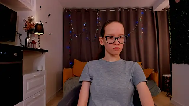 Snapshot of BettyBrowni chatting on 02.01.25 BettyBrowni online show from 02.01.25