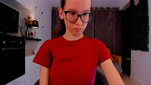 Snapshot of BettyBrowni chatting on 02.02.25 BettyBrowni online show from 02.02.25