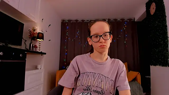 Snapshot of BettyBrowni chatting on 02.03.25 BettyBrowni online show from 02.03.25