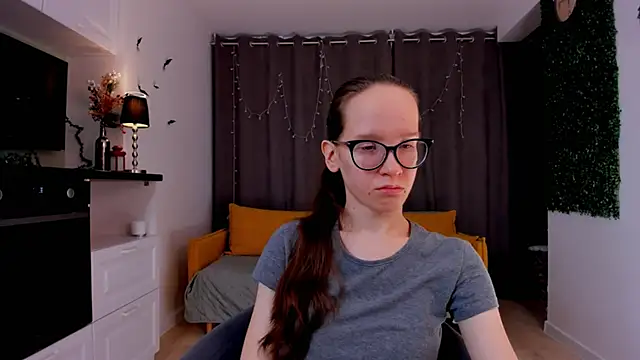 Snapshot of BettyBrowni chatting on 02.06.25 BettyBrowni online show from 02.06.25