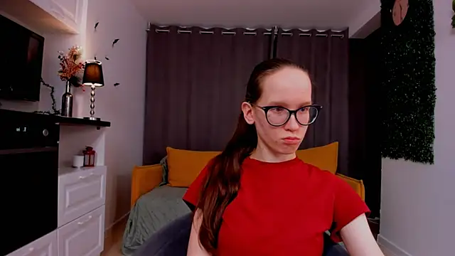 Snapshot of BettyBrowni chatting on 02.26.25 BettyBrowni online show from 02.26.25