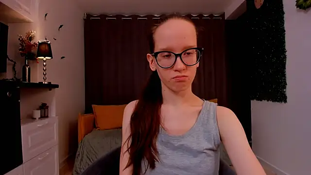 Snapshot of BettyBrowni chatting on 02.27.25 BettyBrowni online show from 02.27.25