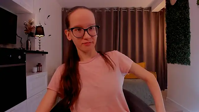 Snapshot of BettyBrowni chatting on 03.01.25 BettyBrowni online show from 03.01.25