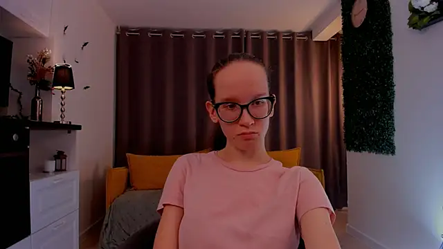 Snapshot of BettyBrowni chatting on 03.01.25 BettyBrowni online show from 03.01.25