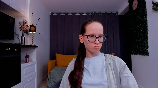 Snapshot of BettyBrowni chatting on 03.03.25 BettyBrowni online show from 03.03.25