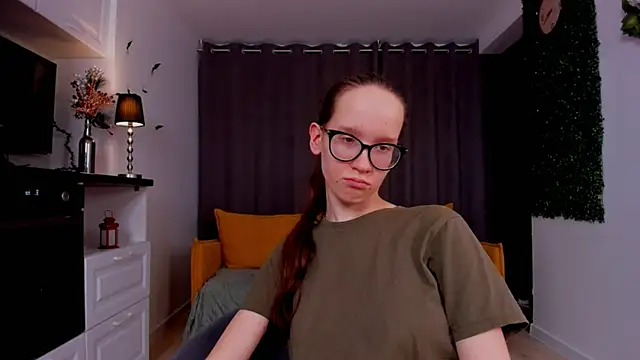 Snapshot of BettyBrowni chatting on 03.07.25 BettyBrowni online show from 03.07.25