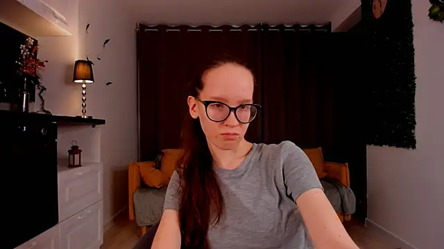 Snapshot of BettyBrowni chatting on 03.08.25 BettyBrowni online show from 03.08.25