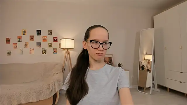 Snapshot of BettyBrowni chatting on 03.12.25 BettyBrowni online show from 03.12.25