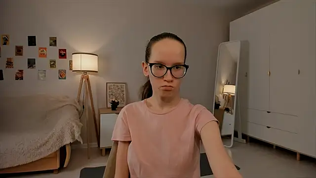 Snapshot of BettyBrowni chatting on 03.15.25 BettyBrowni online show from 03.15.25